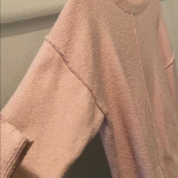 Sweater - Picture 5 of 6